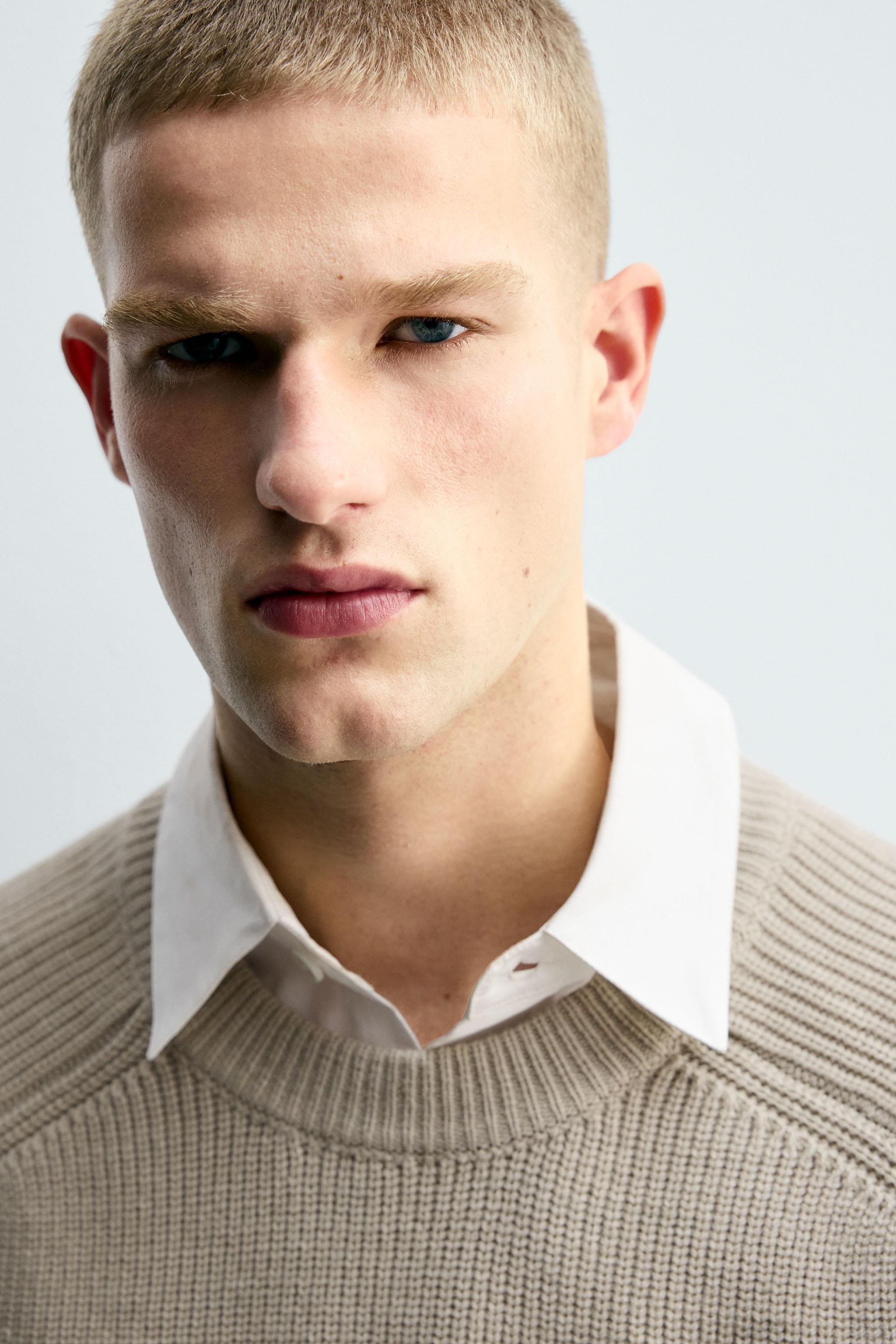 TEXTURED BOXY FIT JUMPER